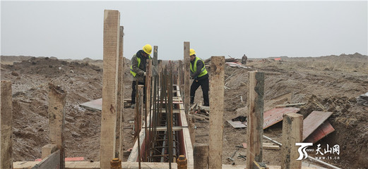 塔城国际物流园项目建设进展顺利，基础工程施工进度已达45%